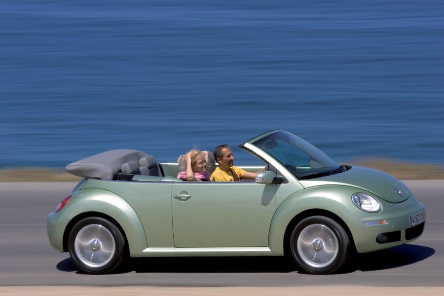  Volkswagen New Beetle Cabriolet 2006 года  (фото 29 из 39)